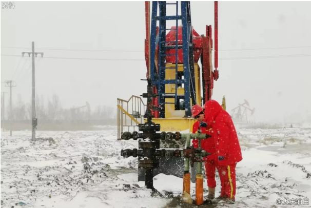 大慶油田第三采油廠奮戰(zhàn)薩北大地，吹響搶產(chǎn)奪油沖鋒號(hào)